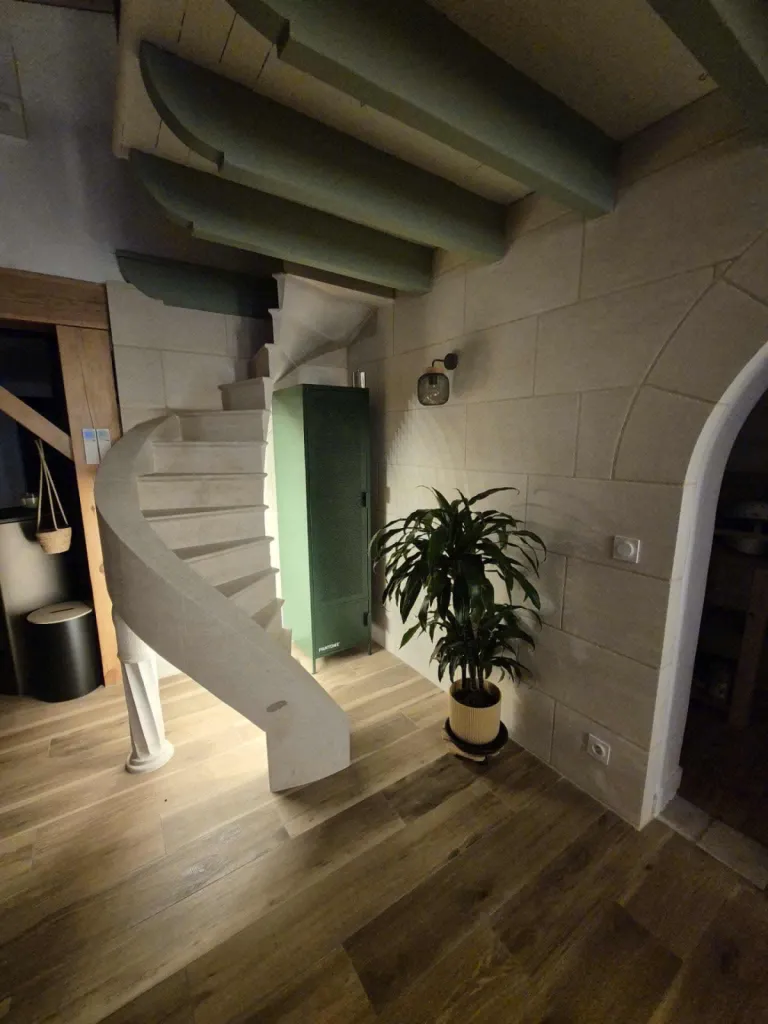 Création d’un escalier en pierre sur mesure à La Teste-de-Buch
