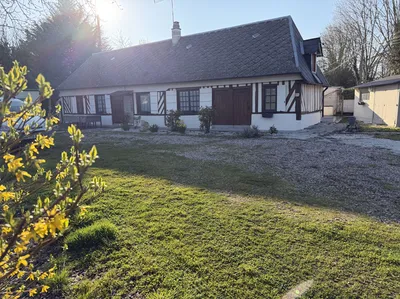 A vendre - Maison Normande région Lieurey avec plusieurs dépendances sur un terrain d'environ 5700m²