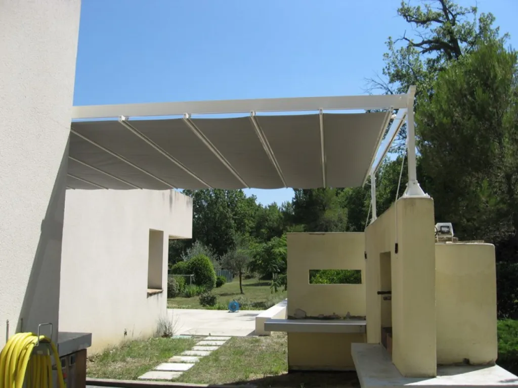 Store pour pergolas 84 110 FAUCON