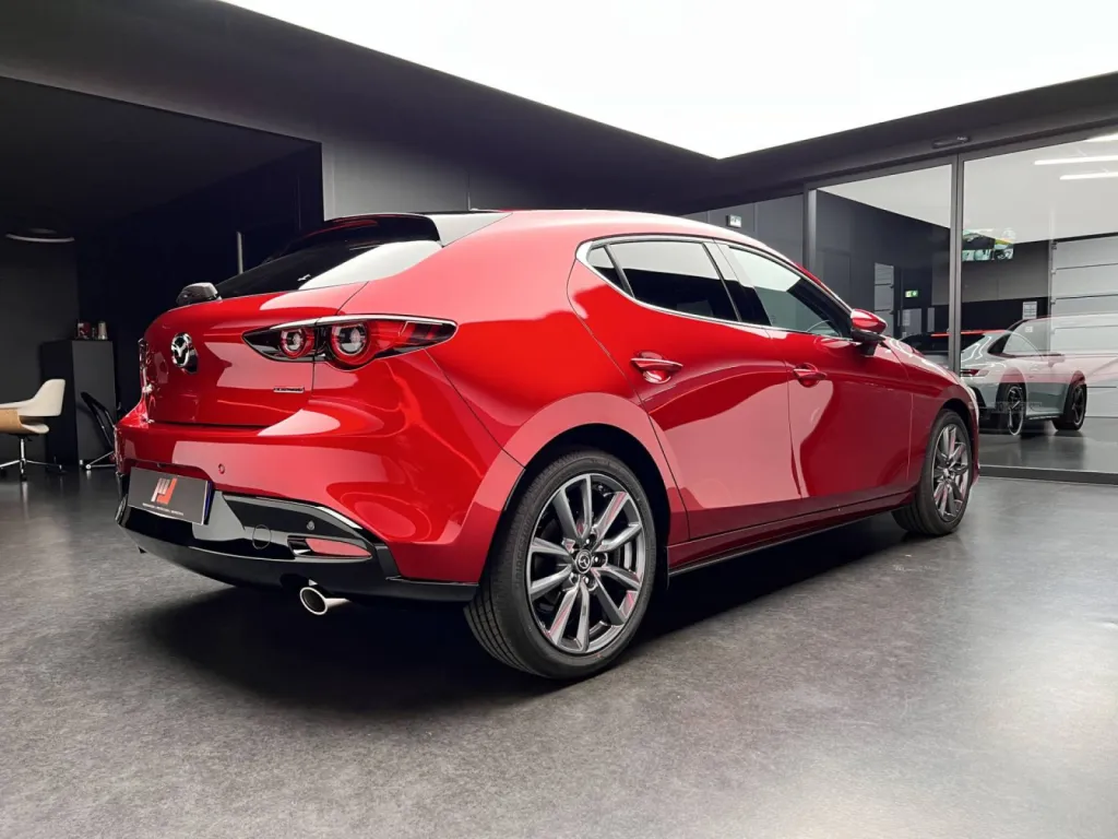 MAZDA 3 - TRAITEMENT CERAMIQUE GTECHNIQ - SAINT QUENTIN 02