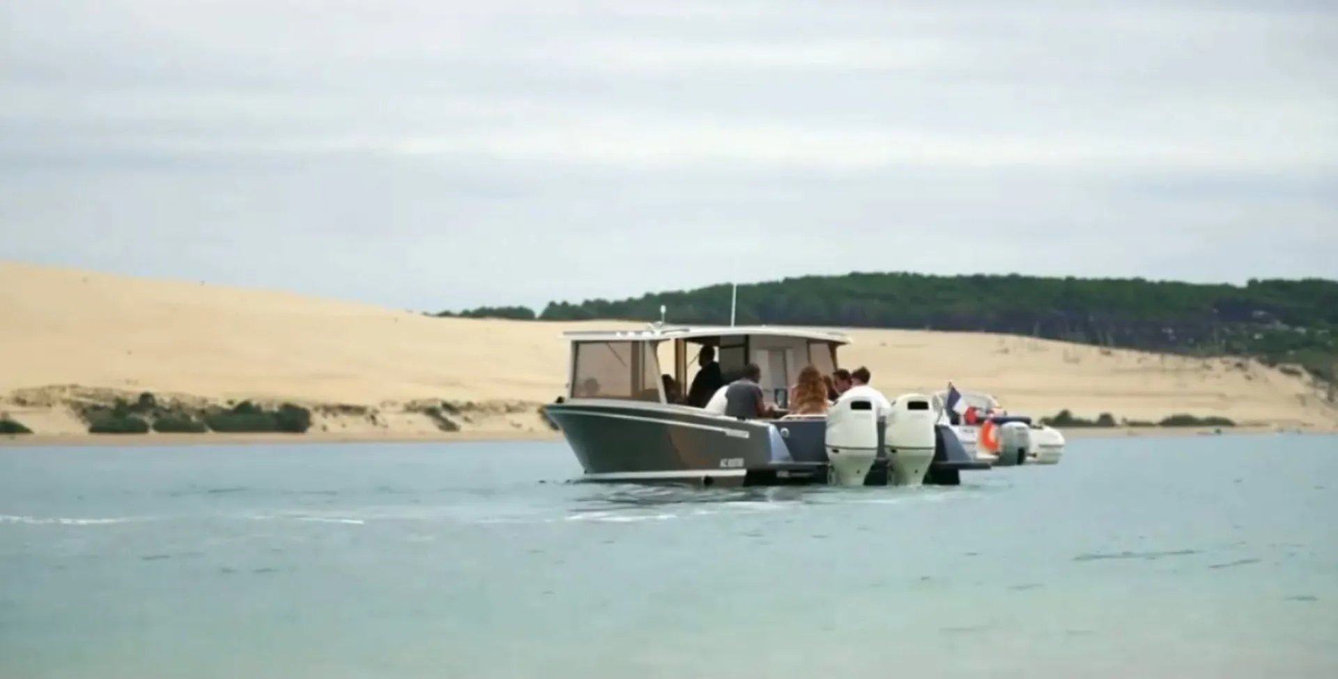 Vedette ECLA avec Bat'express - Arcachon et Cap Ferret