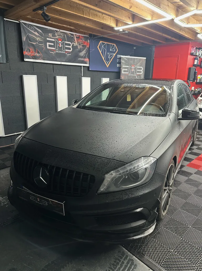 Detailing sur Lyon spécialiste du traitement céramique et de la protection carrosserie Mercedes A 45 AMG covering 