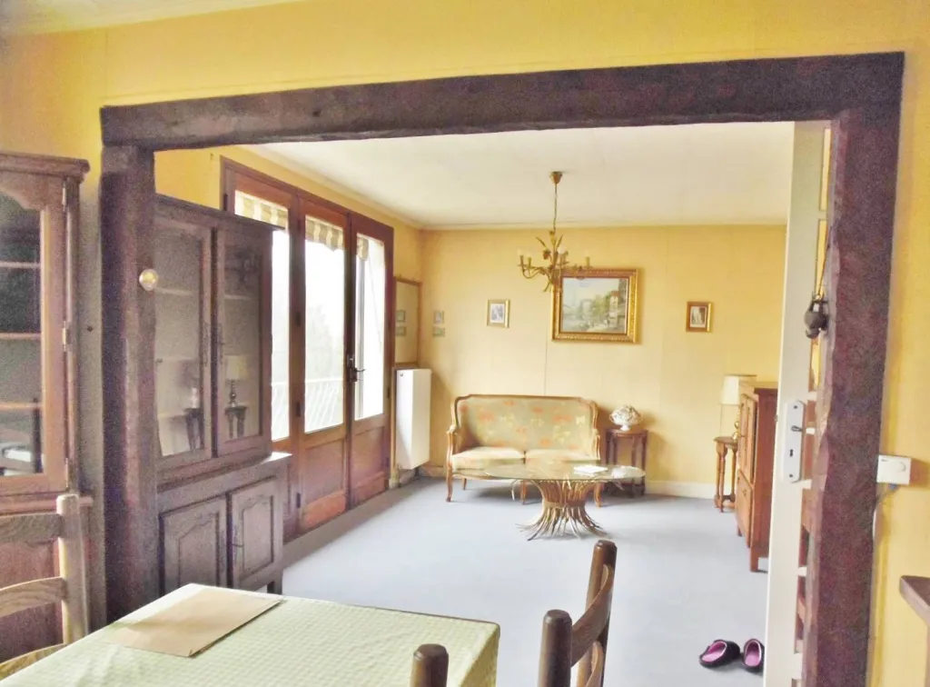 Cherche à acheter pavillon sur sous sol complet proche Elbeuf 76500