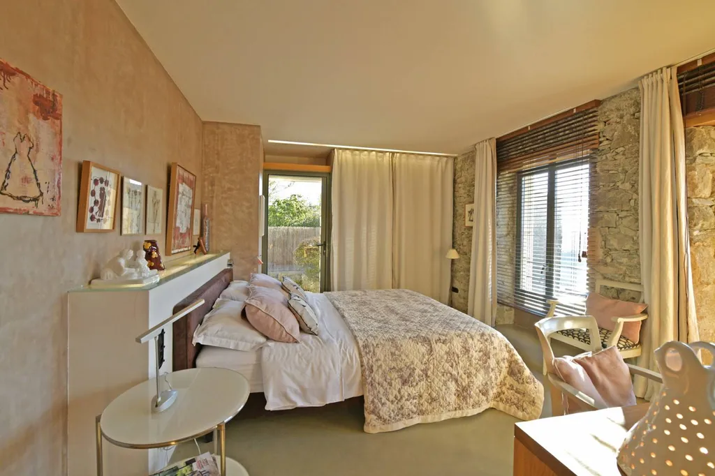 Drôme provençale : maison contemporaine rénovée avec vues   