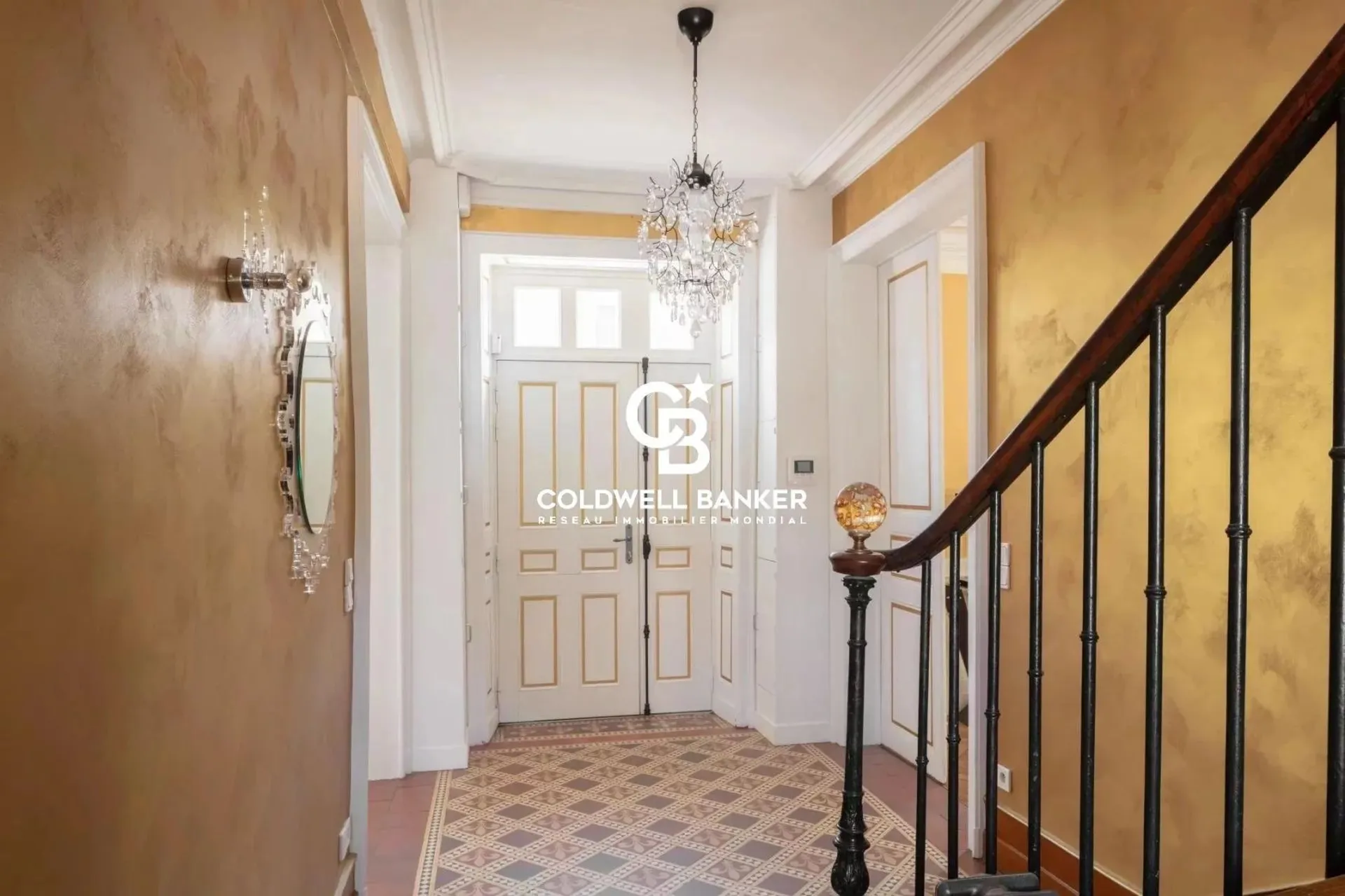 Maison de Maitre du XIXème Siècle, hôtel particulier avec grand jardin au Mans