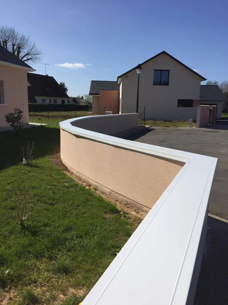 Couvertine sur muret