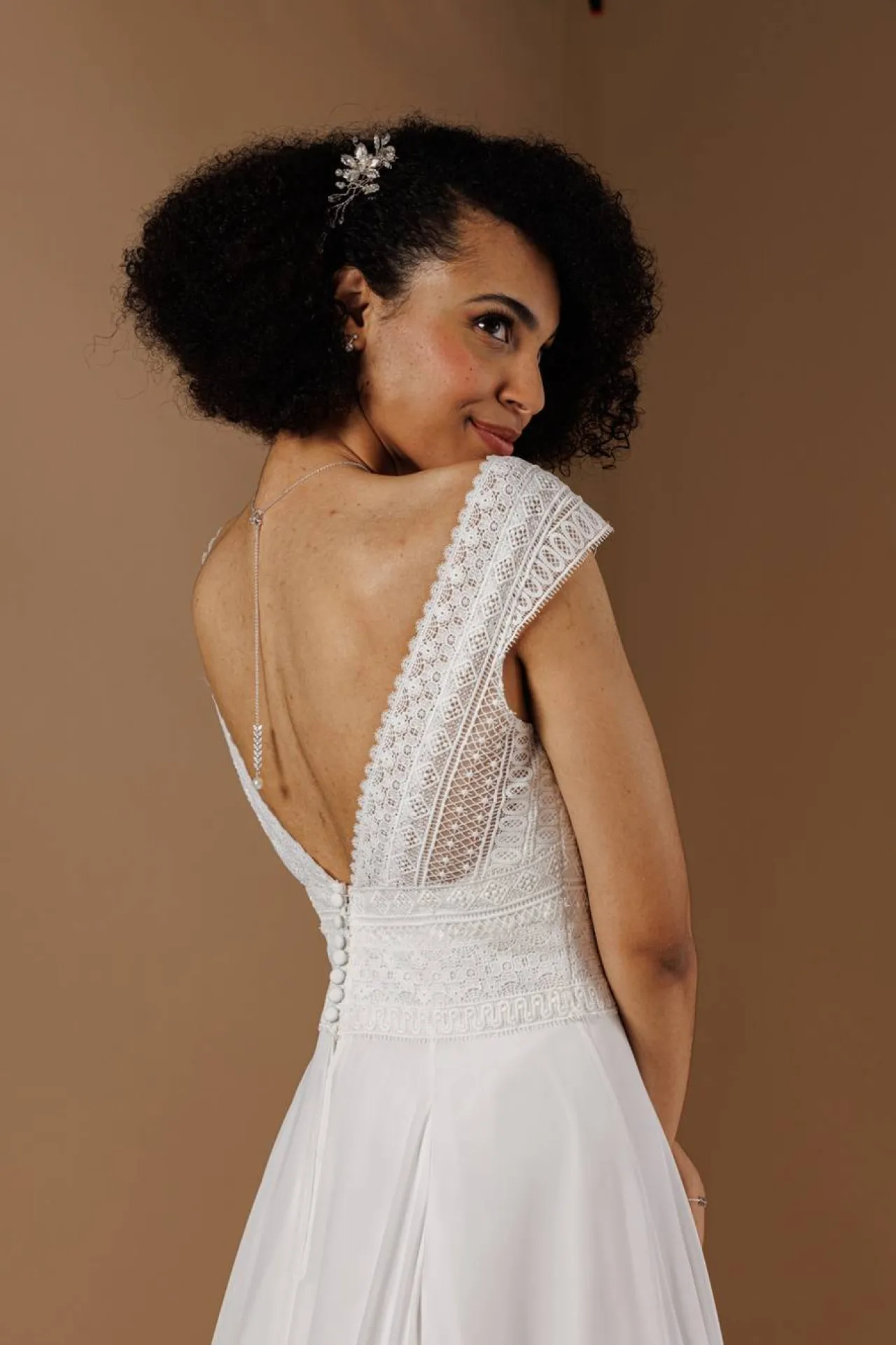 robe de mariée décolleté dos proche Aix en provence 