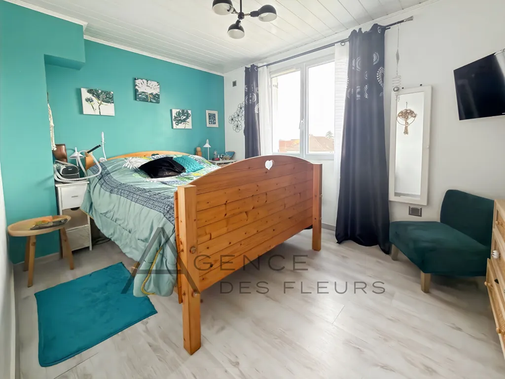 A acheter maison de 82m² édifiée sur un terrain de 573 m² sur la commune de SAINT PIERRE LES ELBEUF 76320