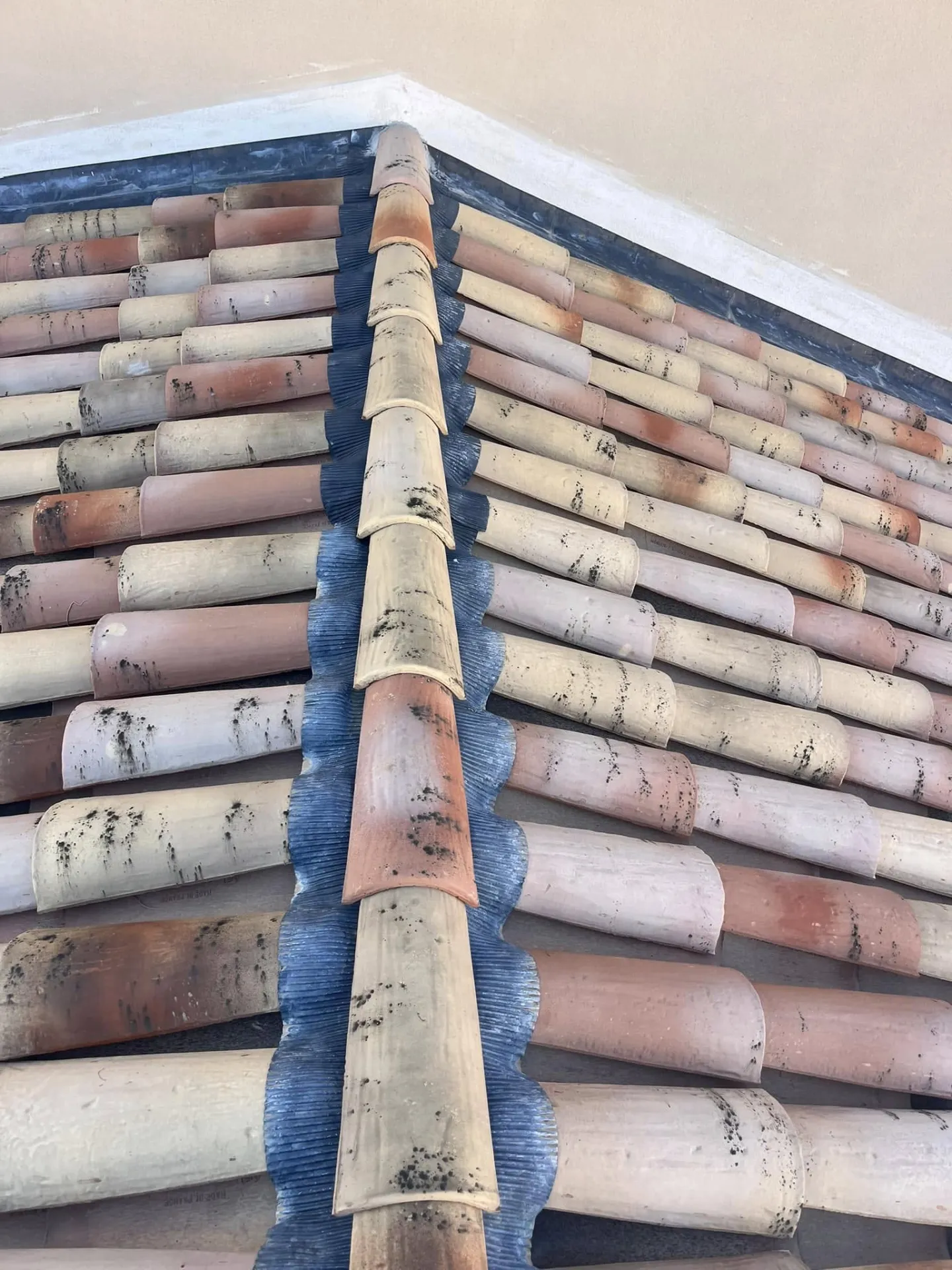 rénovation toiture faitage marseille 7ème