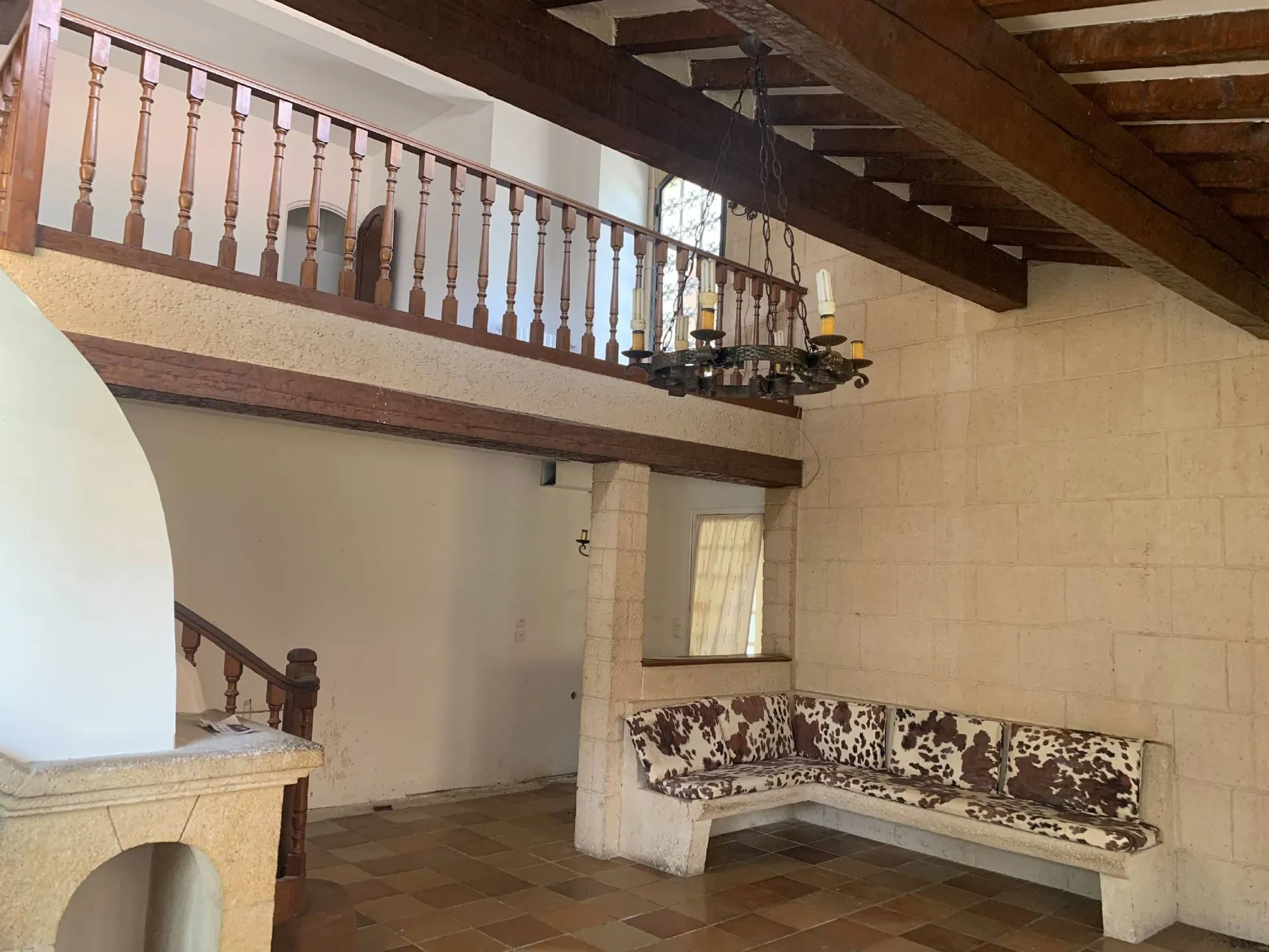 Maison Cassis au cœur du village, au calme, dans clos privé 