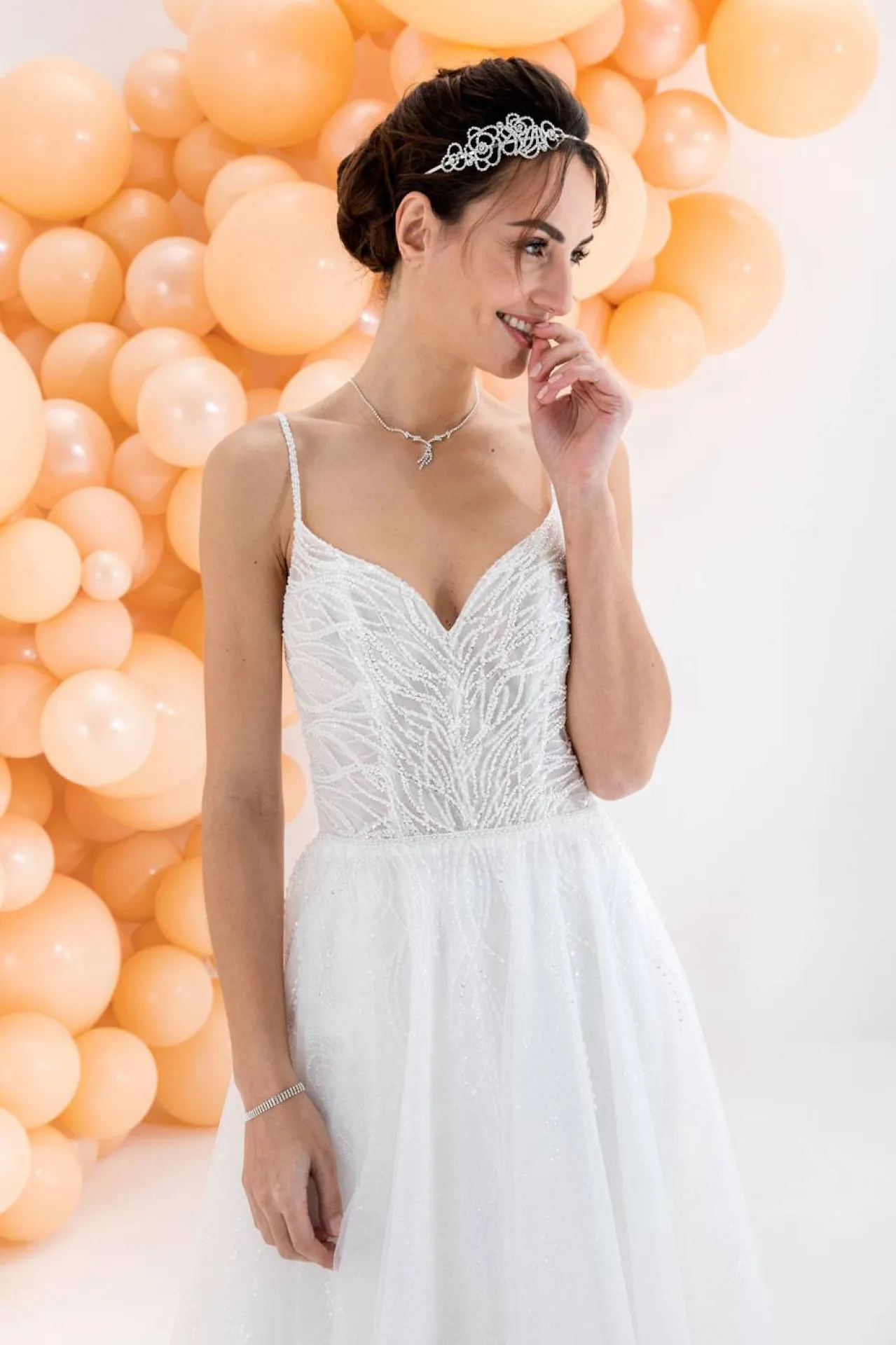 ROBE DE MARIEE FINE BRETELLES A MARSEILLE