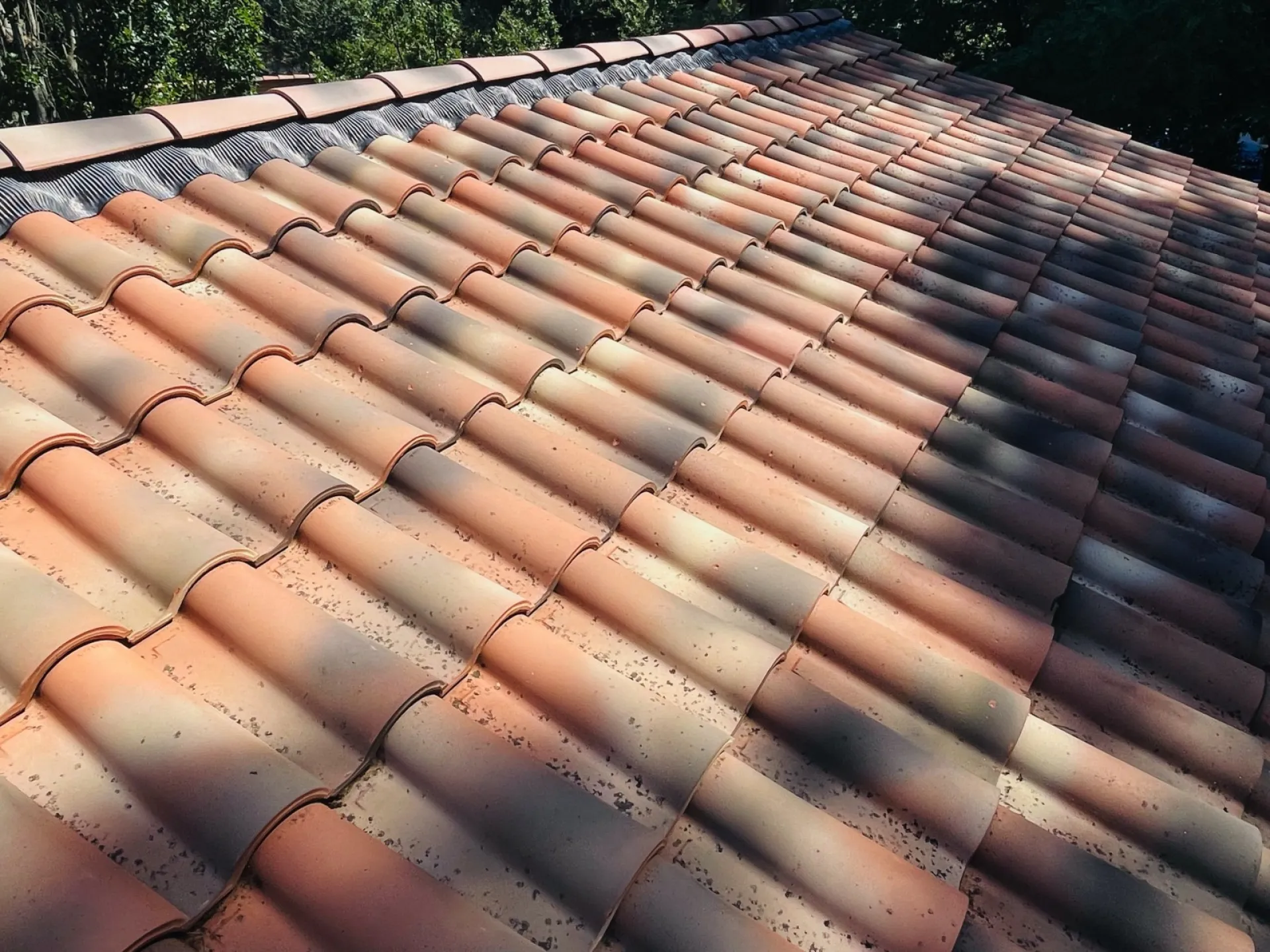 couvreur pour demoussage de tuilesSaint-Chamas 13250