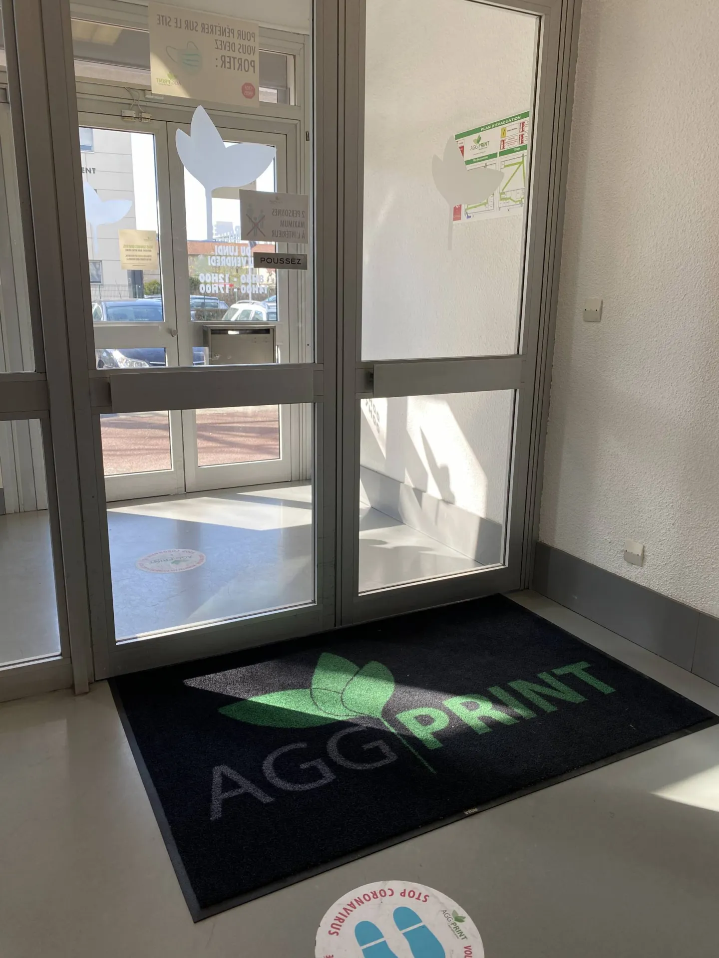 Tapis d'acueil personnalisé signalétique à Villeurbanne