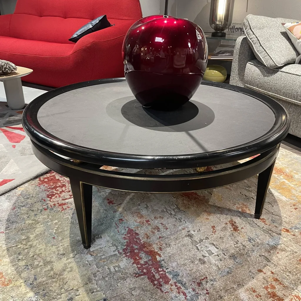 Table de salon ronde en bois et cuir noir à Hyères près de la Farlède