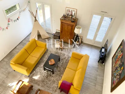 Grande maison à louer à Fourqueux 9 pièces 219 m2, proche lycée international