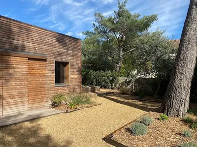 Création d’un jardin à Avignon 84000 par des professionnels du paysage dans les Bouches-du-Rhône 13, alliant design et fonctionnalité