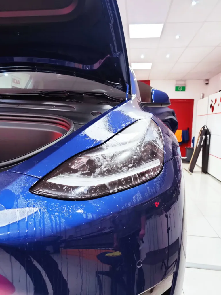 TESLA MODEL Y - PPF BLOC AVANT XPEL + TRAITEMENT CERAMIQUE GTECHNIQ A BRUXELLES