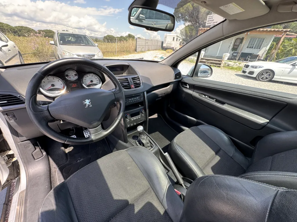 PEUGEOT 207 Feline 1.6L 120CV