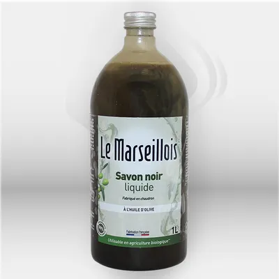 Savon noir liquide Le Marseillois 1 litre pour nettoyage professionnel et domestique, idéal pour le dégraissage et l'entretien des sols, surfaces et équipements, offrant une solution naturelle, polyvalente et efficace pour l'hygiène quotidienne – disponib
