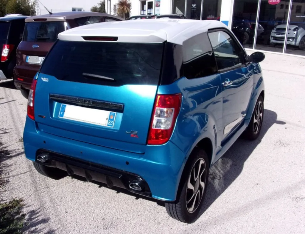 Vente voiture sans permis occasion LIGIER JS50L SPORTLINE près de Toulon