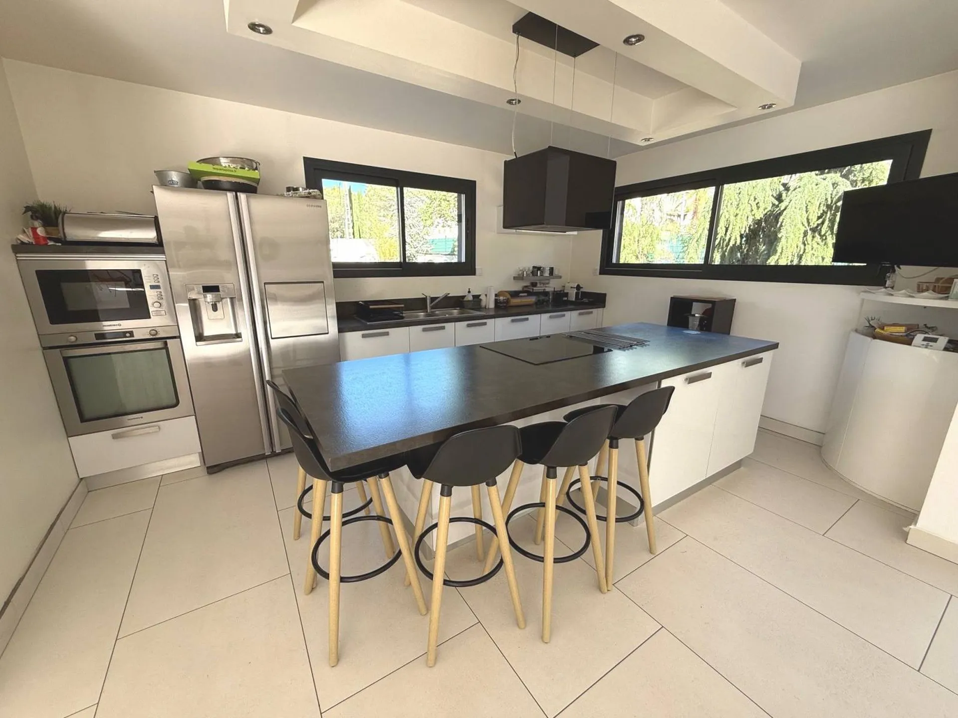 Vente d'une villa moderne de 184 m² proche de Cassis