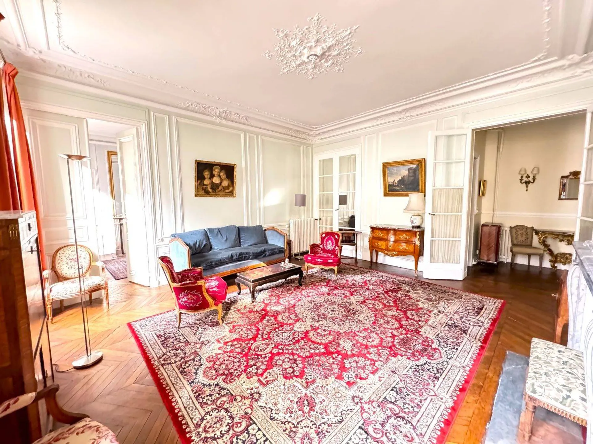 A vendre 5 pièces Haussmannien Europe/Villiers Paris 8ème