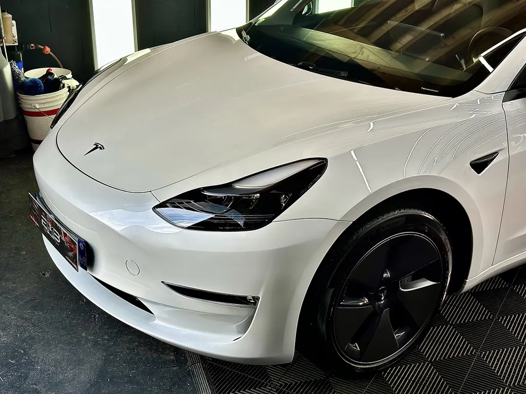 film de protection carrosserie PPF Lyon anti rayures tesla model 3 
