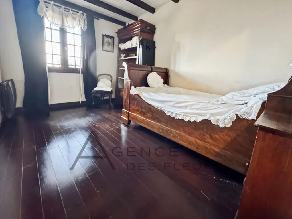 À vendre, joli pavillon de 1985 de 110 m² sur un terrain de 282 m² situé à Saint-Pierre-les-Elbeuf