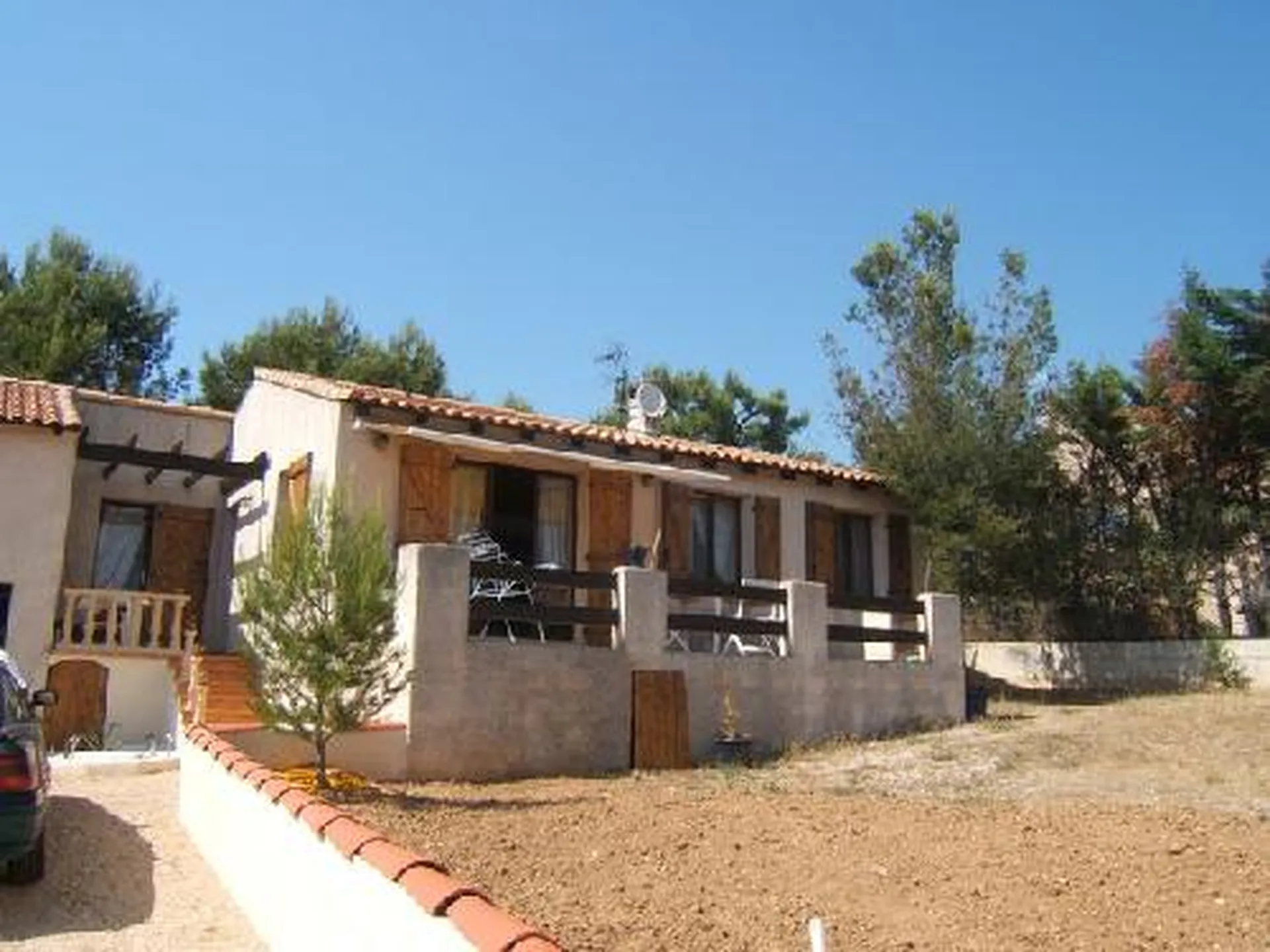 Vente maison Roquefort La Bédoule de plain pied au calme proche commodités