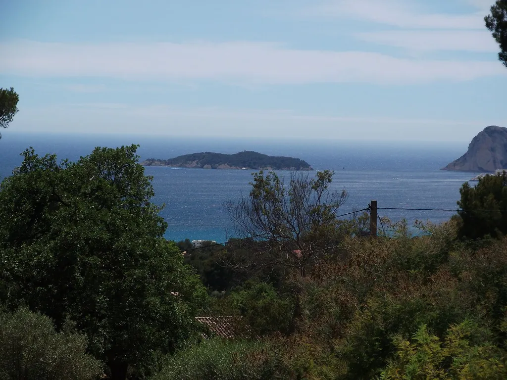 Notre zone d'activité pour ce serviceAppartement T6 avec terrasse et parking privatif à