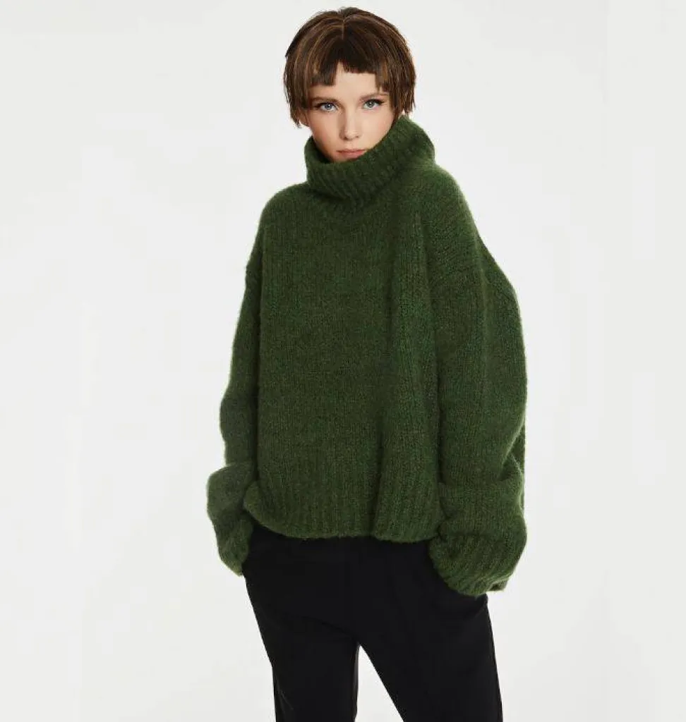 La nouvelle collection Automne-Hiver 2022 Lis Lareida, des pièces lifestyle, intemporelles, un look pointu.