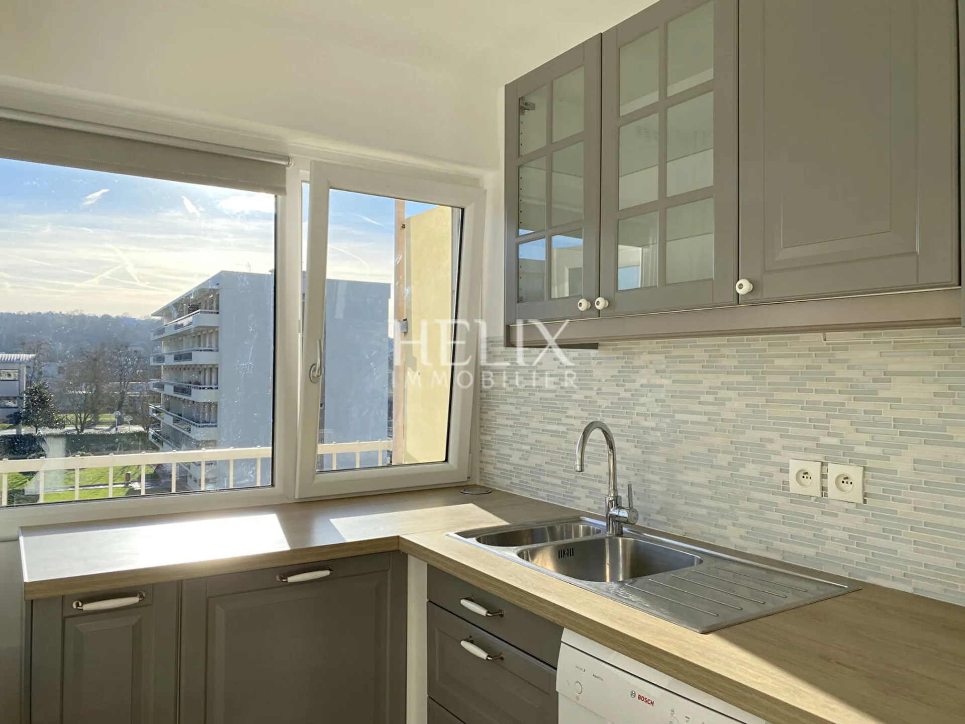 Le Pecq - appartement  lumineux de 3 pièces avec balcon, ascenseur et parking à proximité immédiate du futur coeur de ville 