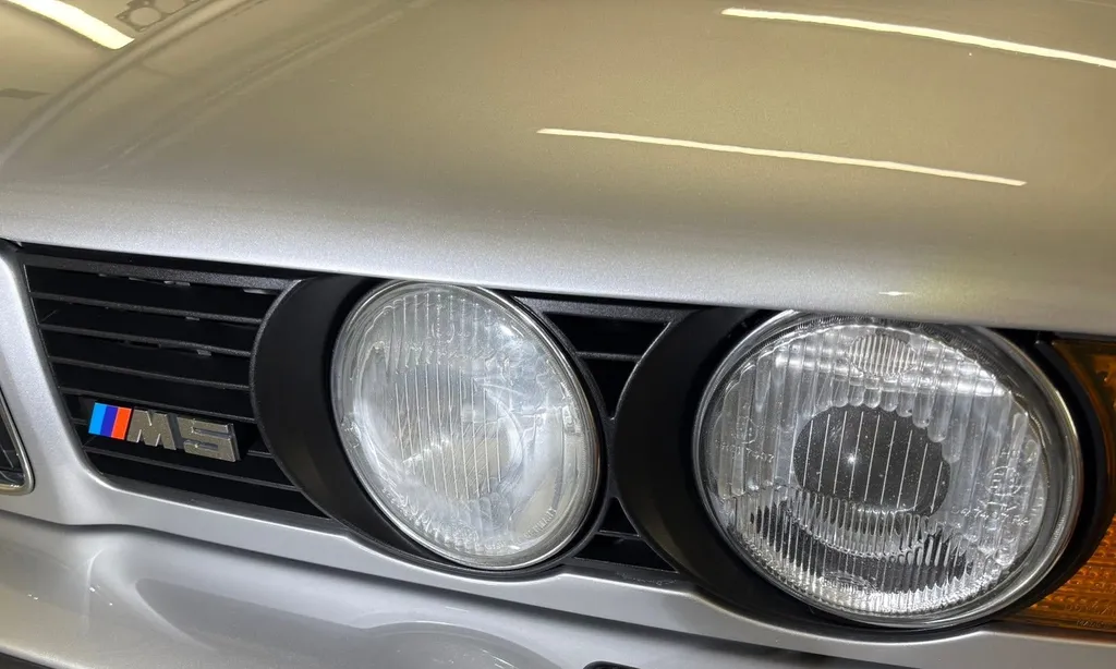 Traitement céramique plastique calandre baguette