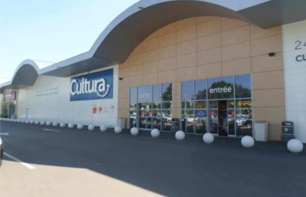Magasin cultura de villefranche sur Saone