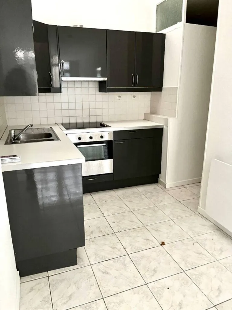 Situé au 37 rue Saint Patrice à Rouen