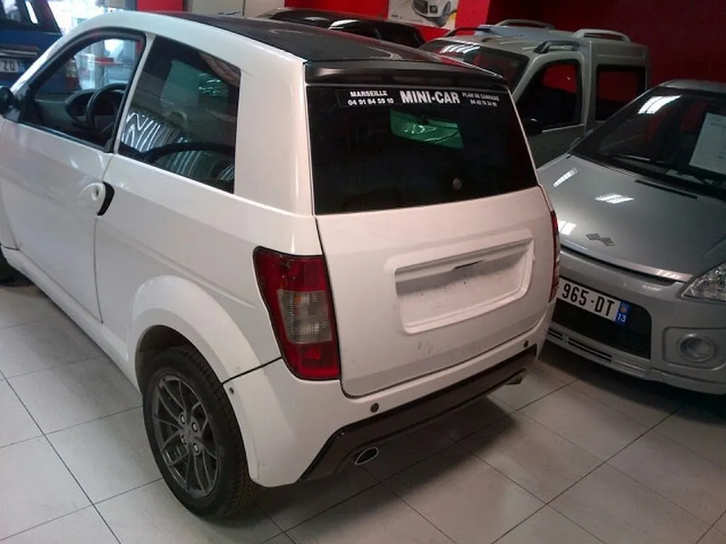 Voiture sans permis occasion Marseille Ligier IXO META DCI Année 2010