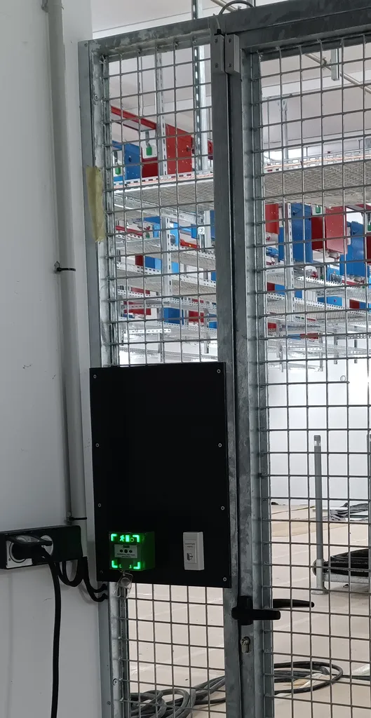 CP + Bouton poussoir + déclenecheur manuel vert sonore et lumineux