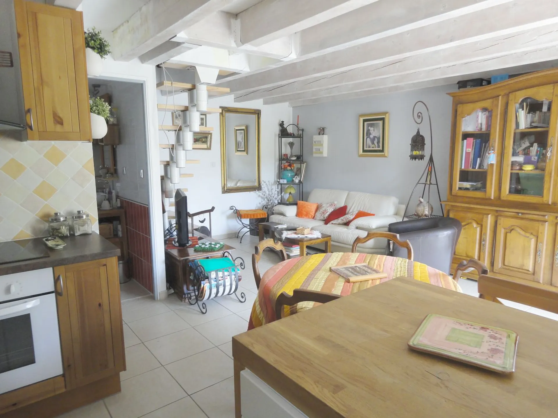 Vente T3 avec terrasse et garage roquefort la bédoule