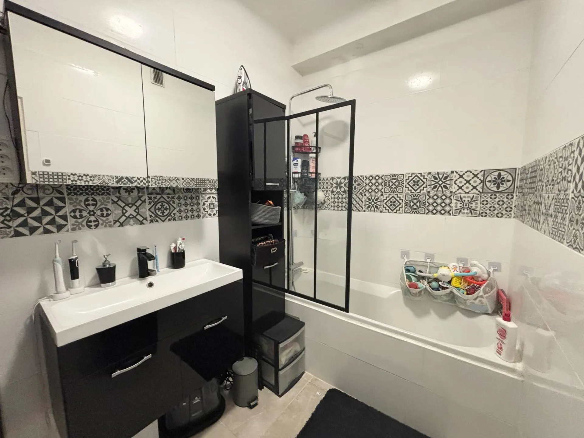 Vente appartement rénové centre ville Carnoux