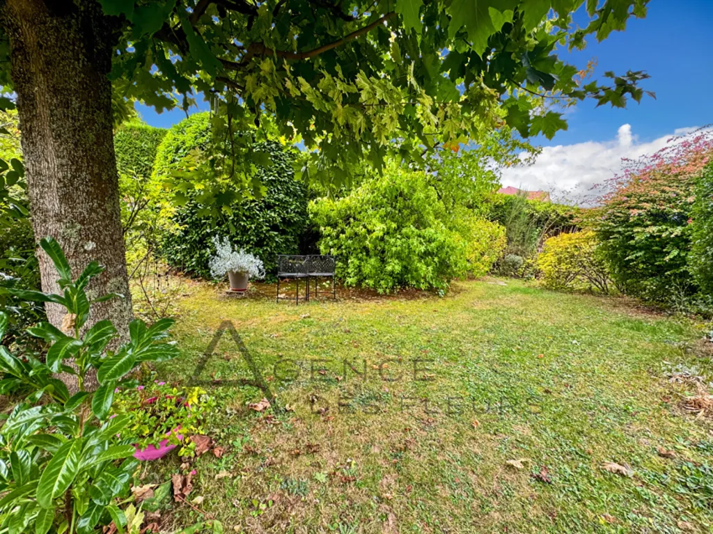 A vendre, charmante maison traditionnelle et lumineuse de 100 m² située à Oissel