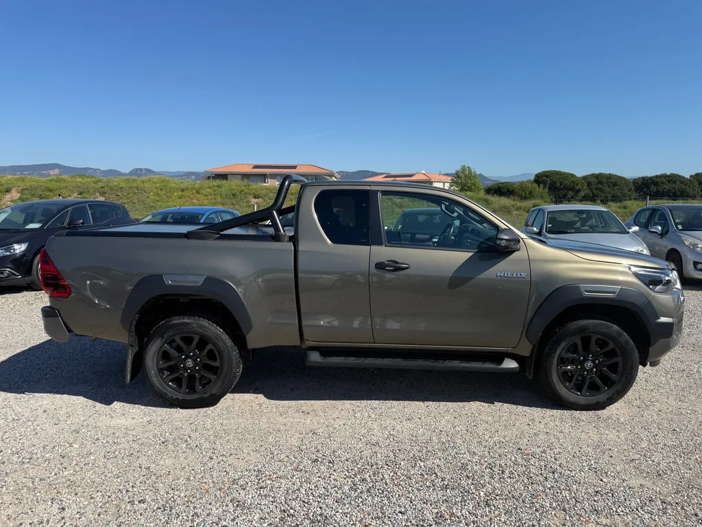 TOYOTA HILUX 2.8L D-4D AWD 204CV BVA