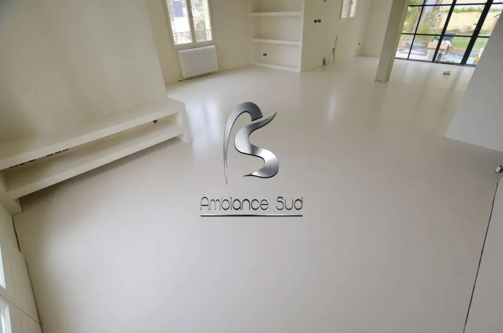 AMBIANCE SUD BETON CIRE COULE NICE