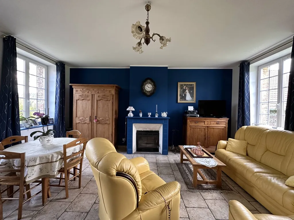 Vends maison de maitre en Normandie sur son terrain de 1.4 hectare