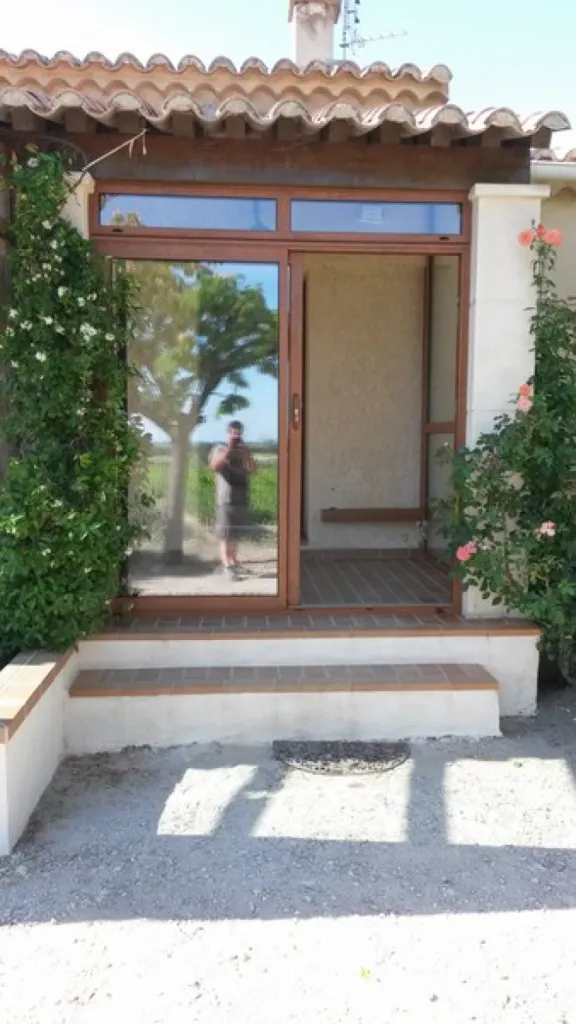 Installation de fenetre coulissante en luminium a Cairanne avec partie fixe