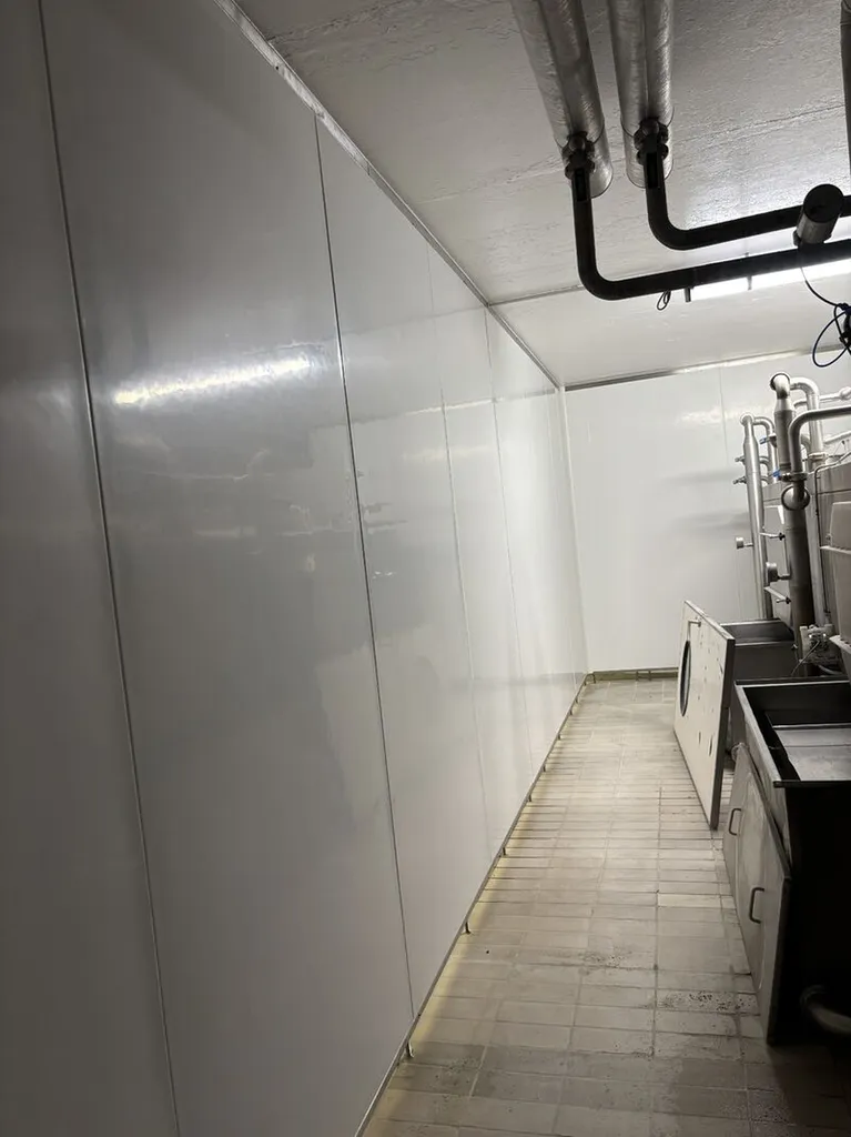 Installation de panneaux sandwich dans le domaine de l'agro alimentaire à Paris 