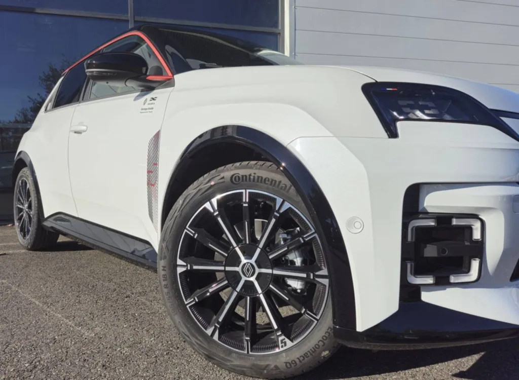 Nouvelle Renault 5 E-Tech Iconic Cinq 150CH Autonomie Confort à Plaisance du Touch, près de Toulouse en Occitanie