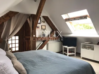 Beau duplex 190 M2 avec terrasse 50 M² à 5 mn RER A