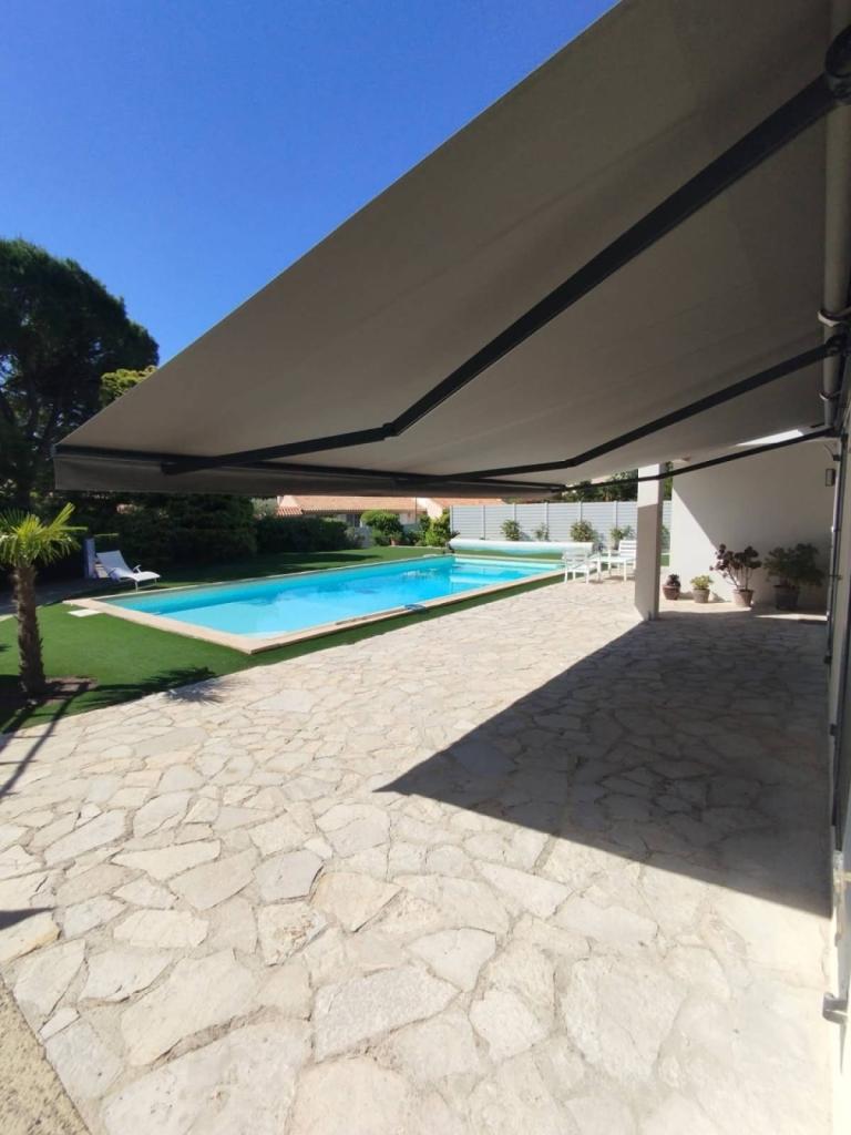 Pose de store monobloc en PACA