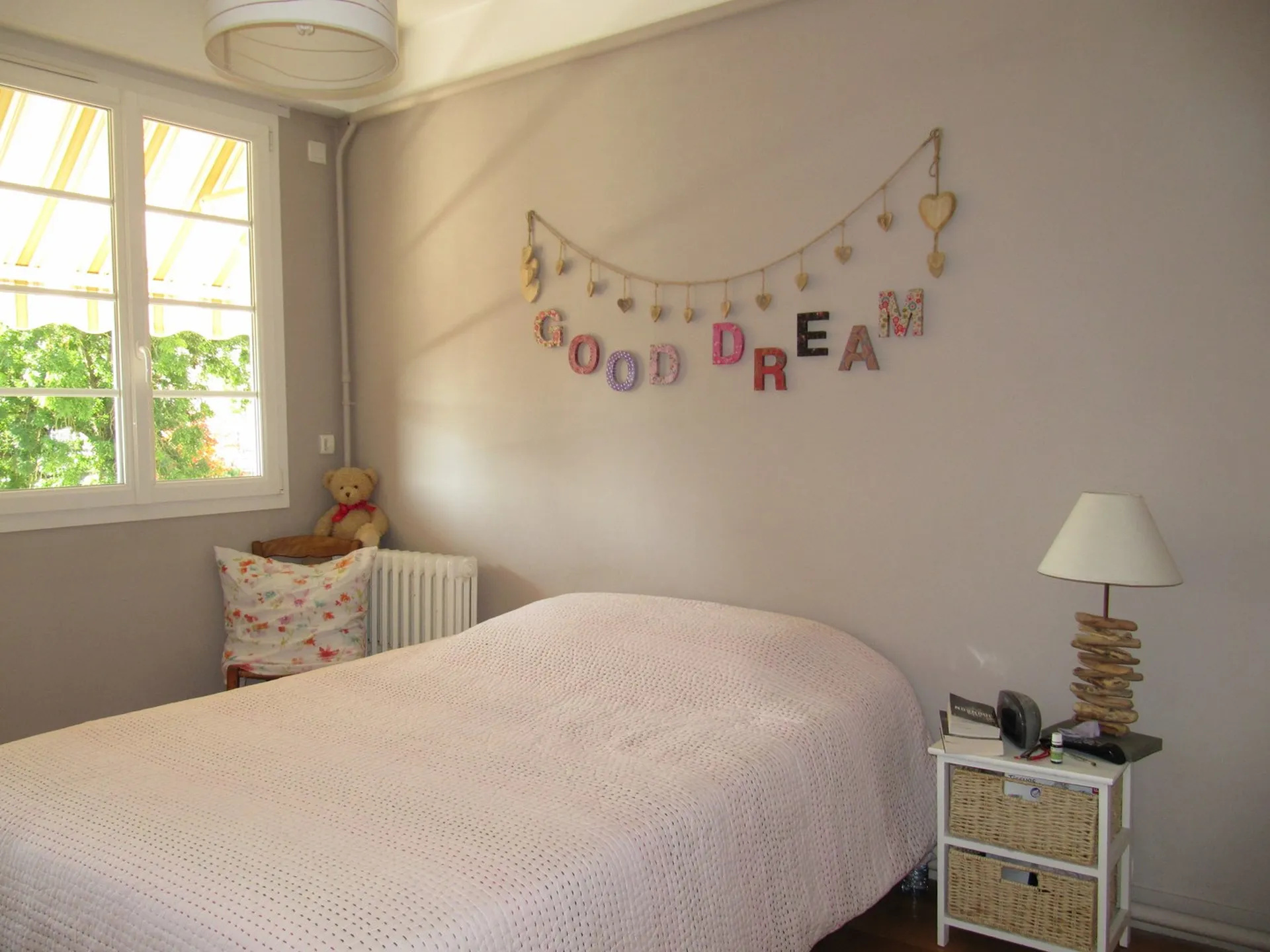 A deux pas de la place République, Lisieux. Calvados.