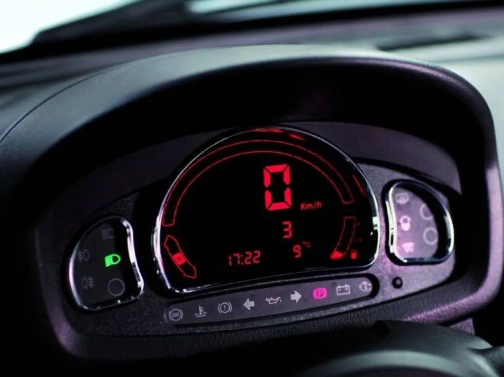 Les nouvelles voitures sans permis Microcar au Salon de l'automobile 2012/2013  à Toulon dans le Var 83